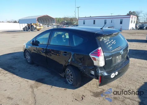 2017 Toyota Prius V Two z USA, uszkodzony, nr VIN JTDZN3EU3HJ066506